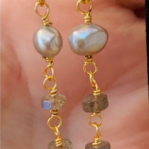 Handmade Pearl and Labradorite Dangle Earrings. 2 1/2” drop - Picture 6 of 7